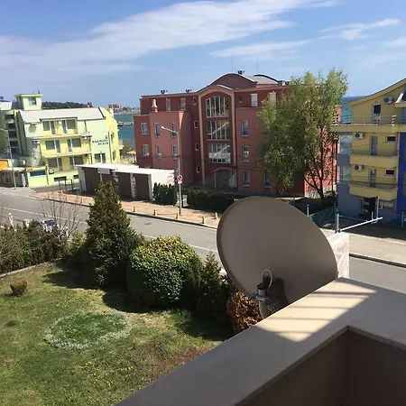 In Riga 아파트 *